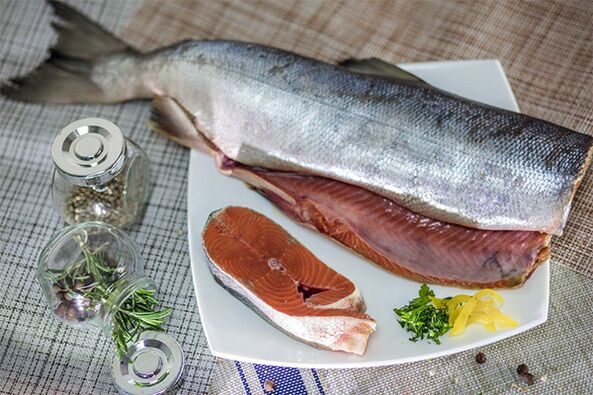 Keta是一种相对便宜的鱼，富含男性必需的微量元素。